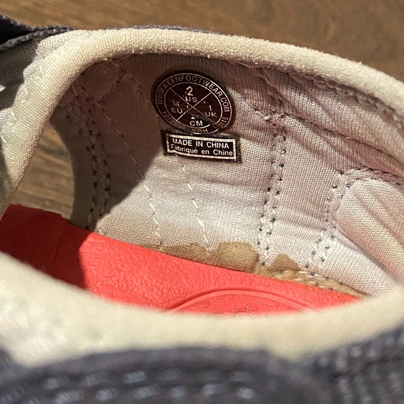 Keen water shoes - Picture 3 of 4